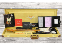 Fender Custom Shop 1957 Stratocaster Heavy Relic 1-Piece Quartersawn MN Black Fender Custom Shop 1957 Stratocaster Heavy Relic 1-Piece Quartersawn MN Black